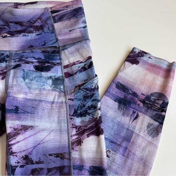 Lululemon Fast Free 7/8 Tight II Sunrise Silhouette Multi Size 4 - Picture 9 of 14